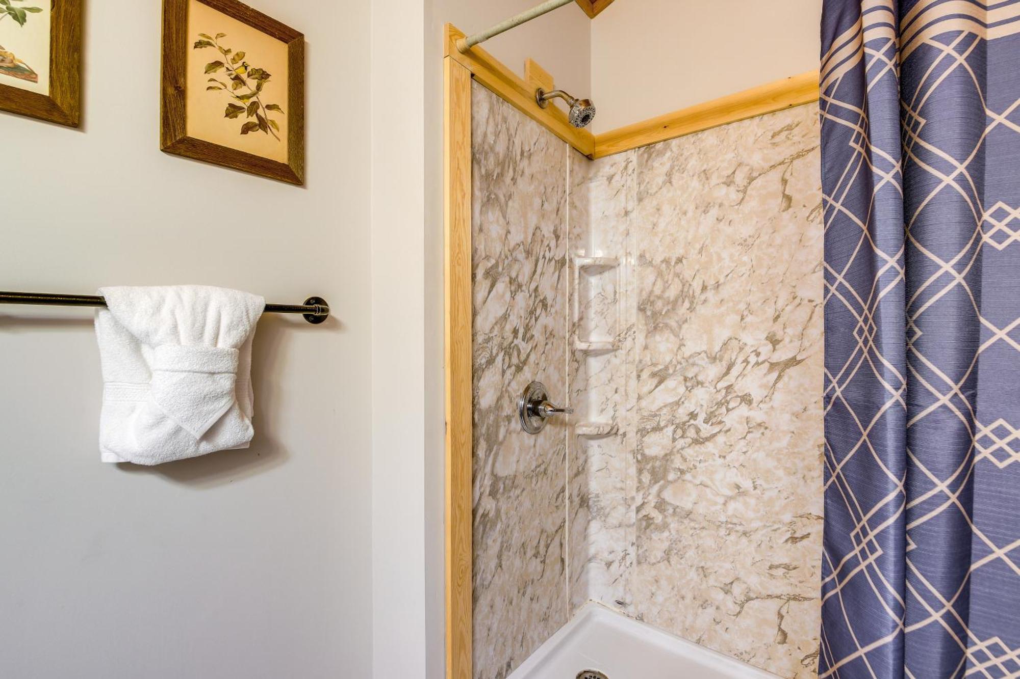 Pet-friendly Retreat With Hot Tub! Ferienhaus Gatlinburg