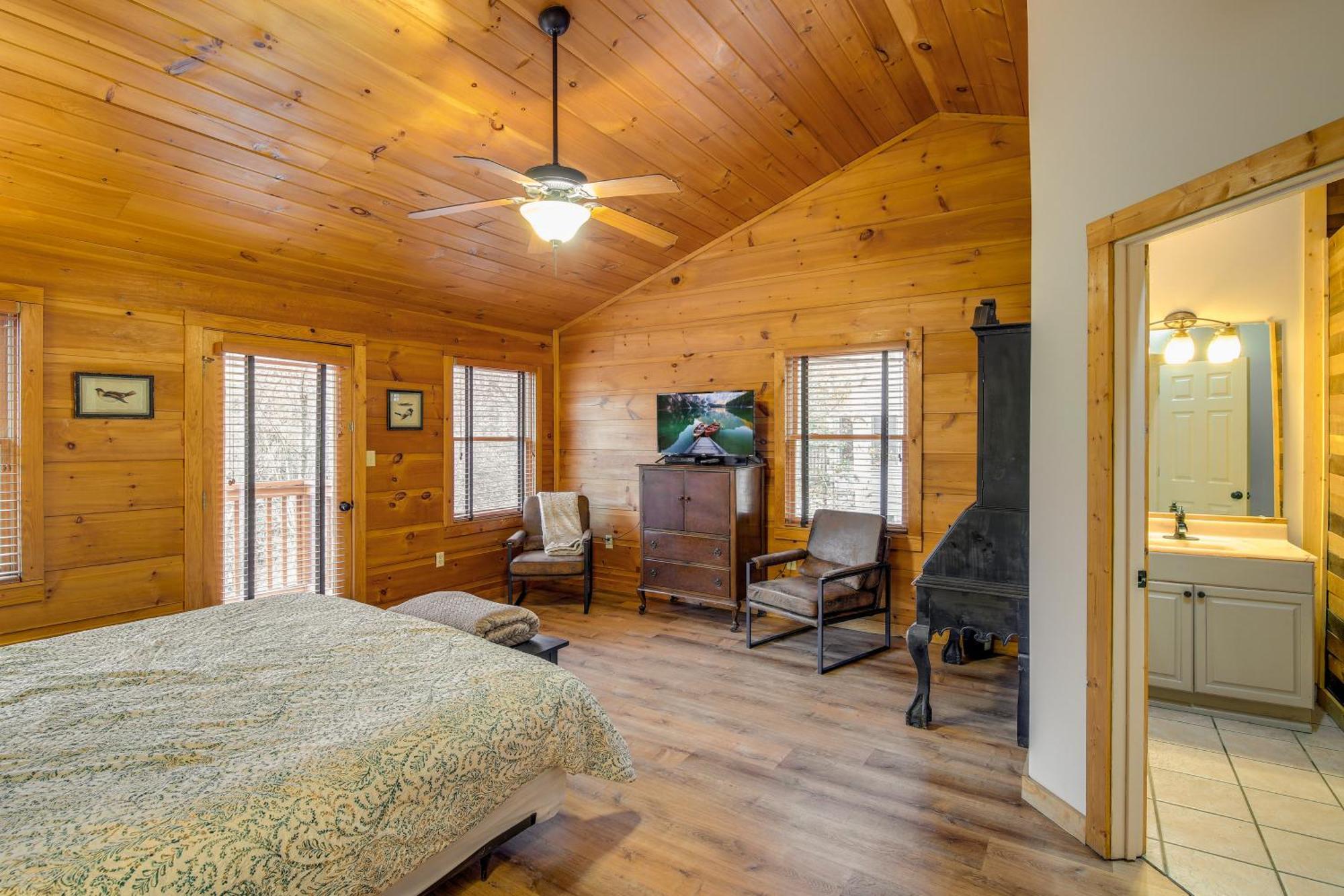 Pet-friendly Retreat With Hot Tub! Ferienhaus