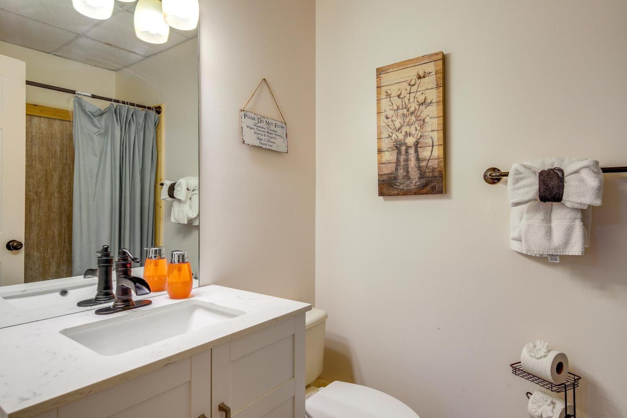 Ferienhaus Pet-friendly Retreat With Hot Tub! Gatlinburg