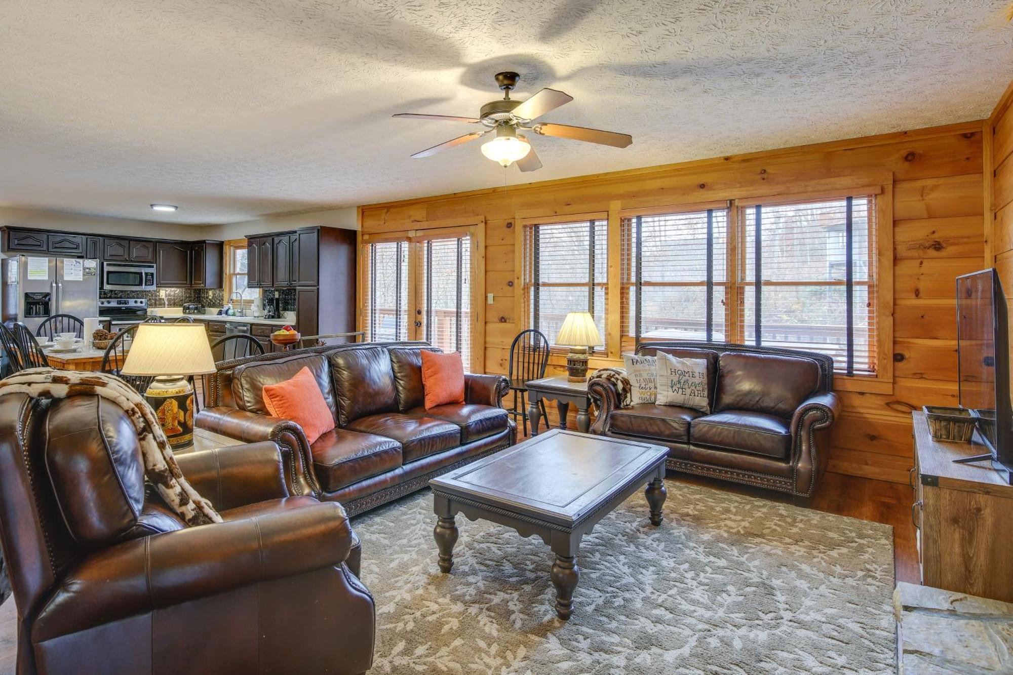 Hébergement de vacances Pet-friendly Retreat With Hot Tub! Gatlinburg